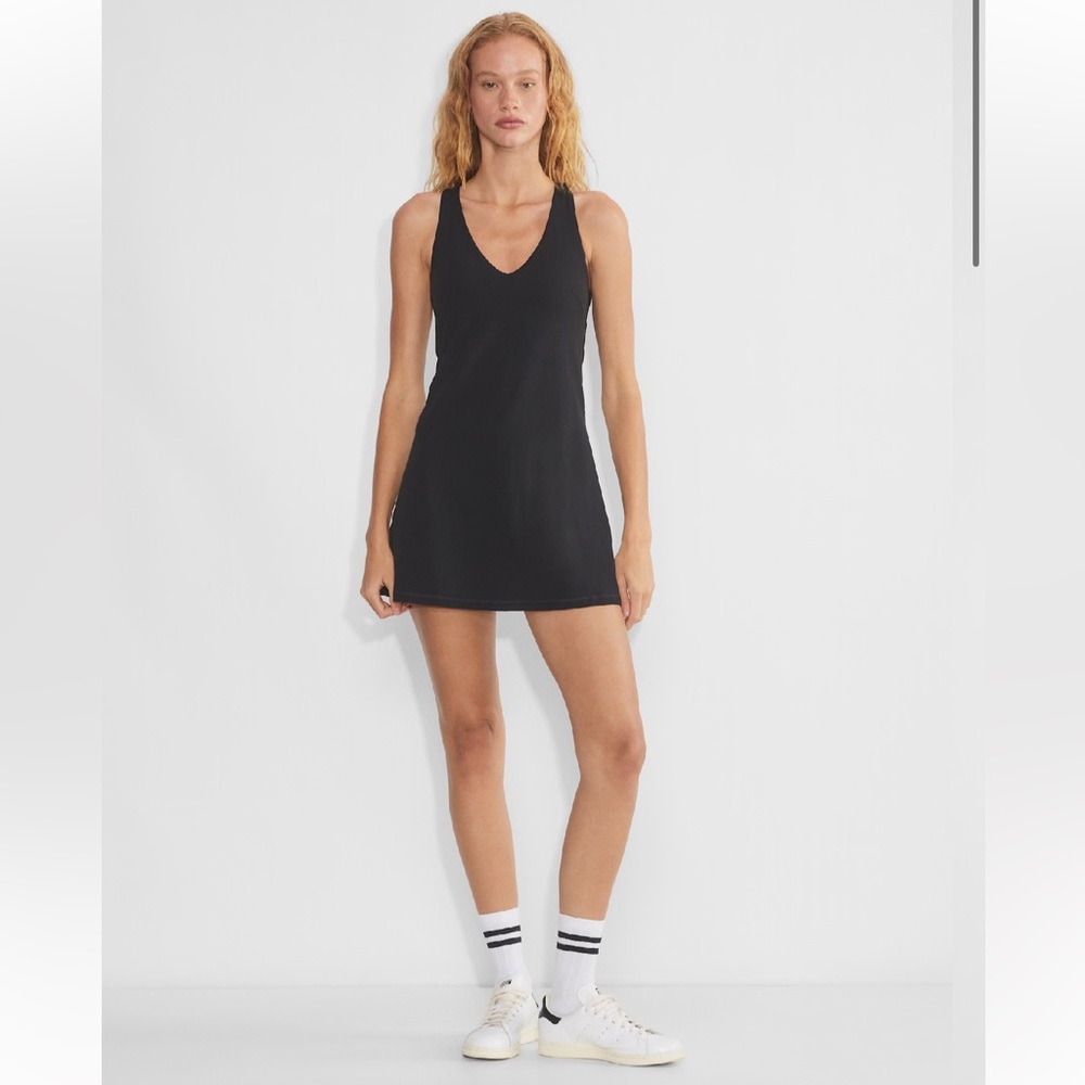 Aritzia Black Sleeveless Dress